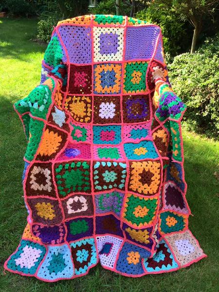 Woolly Hugs. Our Project to help refugees continues. One square, one blanket, a pair of gloves, one warm hat, one step at a time, really every little thing will help. All support welcome.