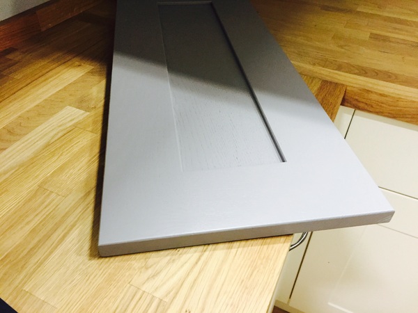 What colour tiles? Kitchen