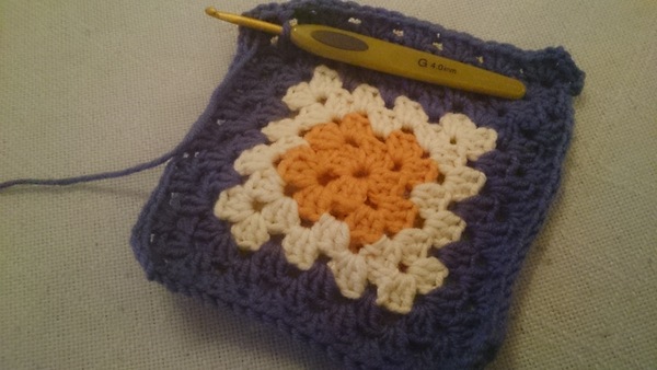 Woolly Hugs...We are making a blanket for diege and her children : Lovely donors and crafters, please, we need your help.