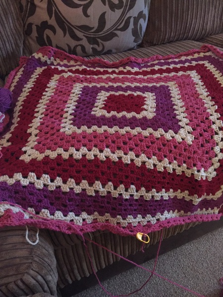 Crochet Beginner - can you look at my pic and tell me what I've done wrong?