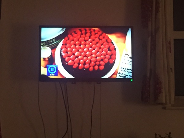 AIBU to think GBB should count their bloody raspberries?!