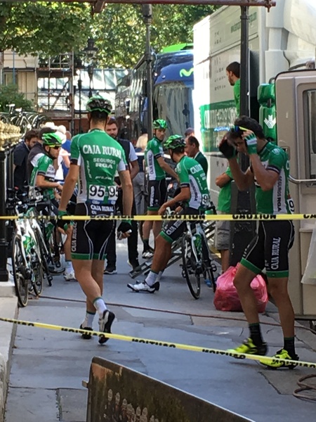 Vuelta A Espana 2016 the MN Peloton contemplates another glass of Rioja to go with the tapas