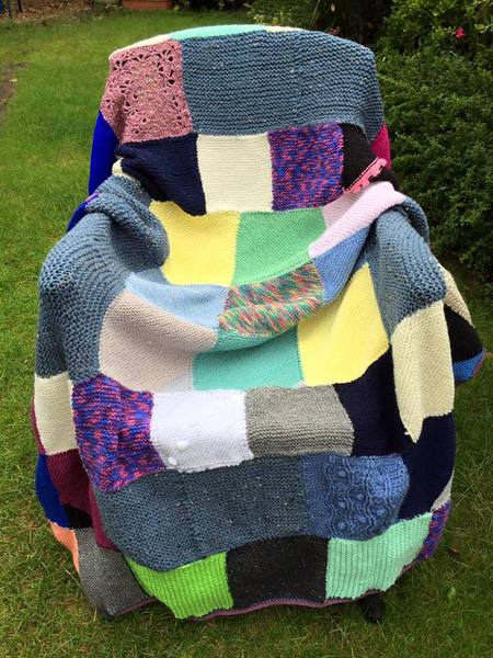 Woolly Hugs. Our Project to help refugees continues. One square, one blanket, a pair of gloves, one warm hat, one step at a time, really every little thing will help. All support welcome.