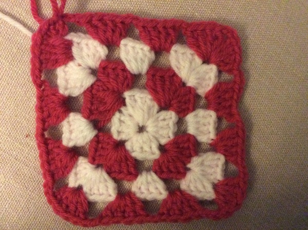 Crochet Beginner - can you look at my pic and tell me what I've done wrong?