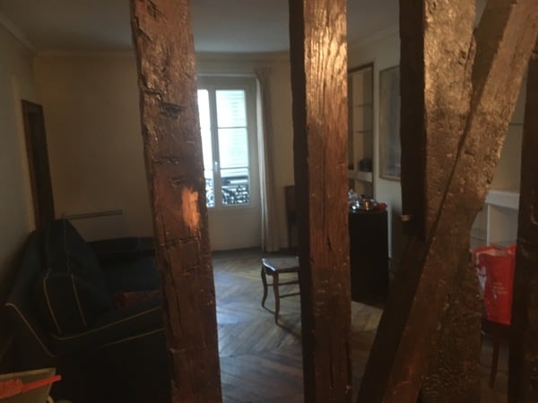 Tips for cleaning filthy floorboards and other fixtures