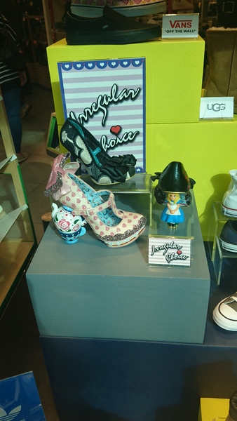 AIBU to show you these shoes? (Facebook selling shite)