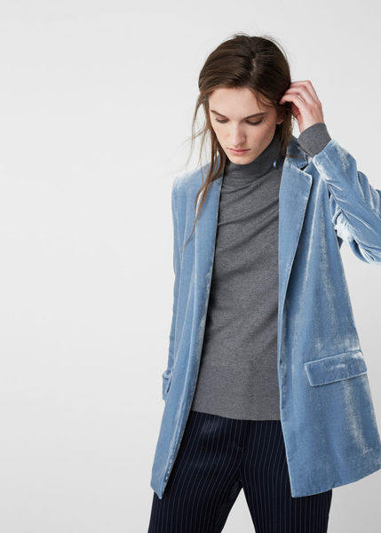 Can we have a thread about recent clothing purchases that we love?