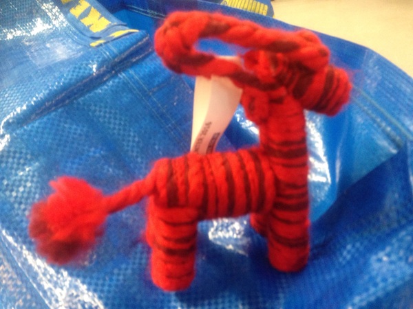 Thread 9 - the one with the surprisingly short horn