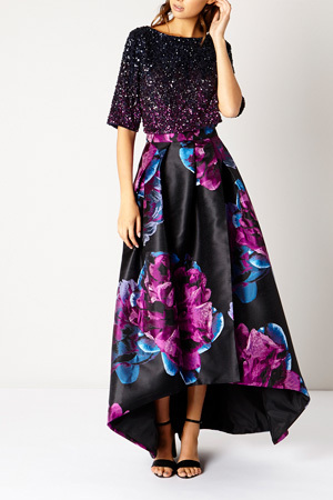 What top with this skirt?