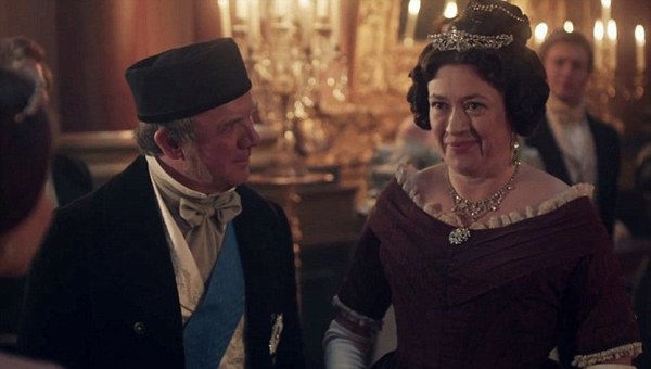 Victoria episode 1