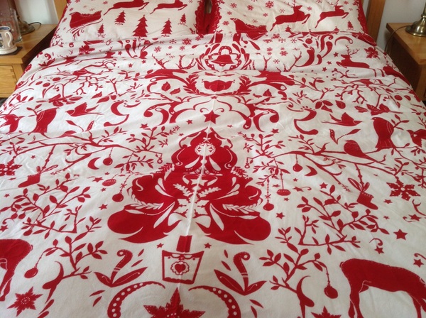 Christmas bedding - yay or nay?