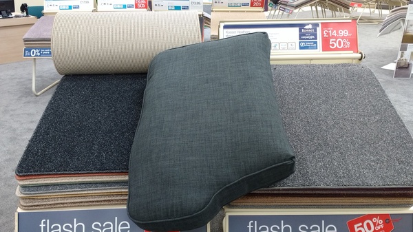 The Friendly Frugaleers, saving and chatting as autumn arrives