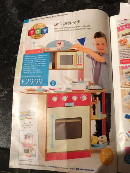 Toy kitchens