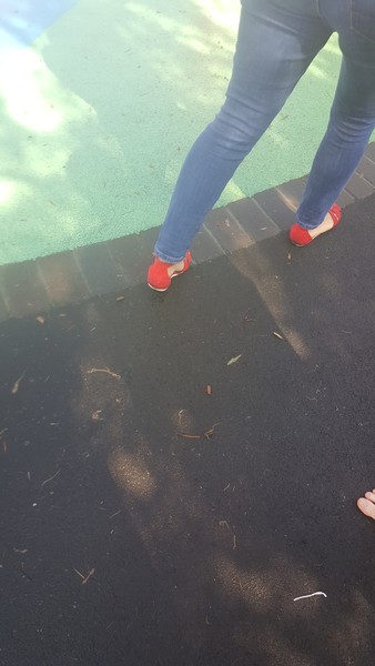 Help me find these red flat shoes  (stealth pics)