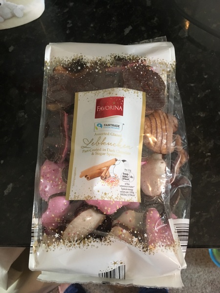 Christmas yummy box (with pictures!)