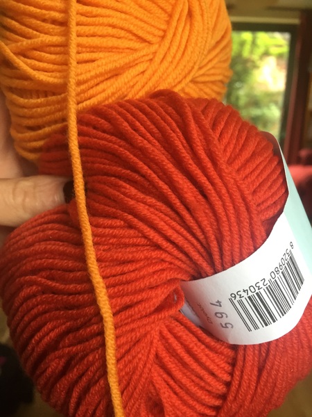 We are making a Woolly Hug for lovely Echt : Lovely donors and crafters, please, we need your help.