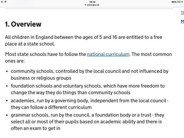 Am I right in thinking a school should have a phonics based reading scheme?