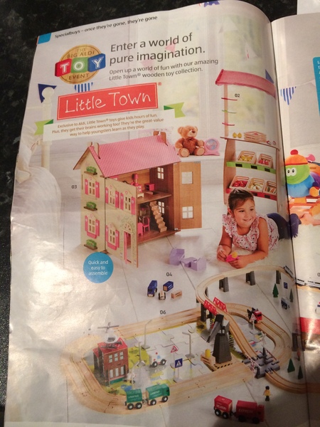 Toy kitchens
