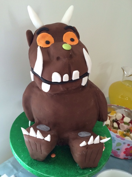 AIBU to buy a professional cake for ds birthday?