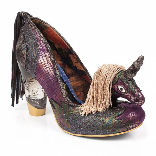 AIBU to show you these shoes? (Facebook selling shite)