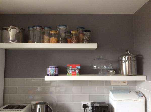 Kitchen open shelves
