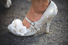 AIBU to show you these shoes? (Facebook selling shite)