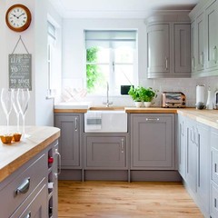 Grey or white shaker kitchen?