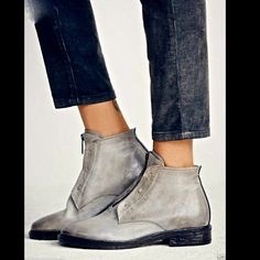 Skinny ankles = ankle booting hell
