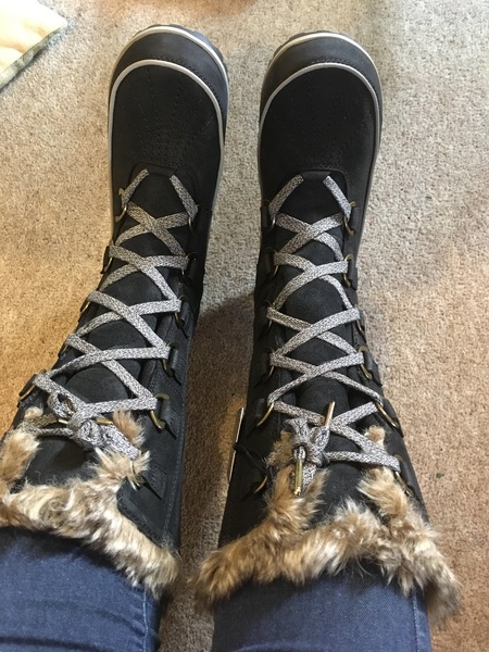 Can someone advise me on some super warm winter/snow boots please?!