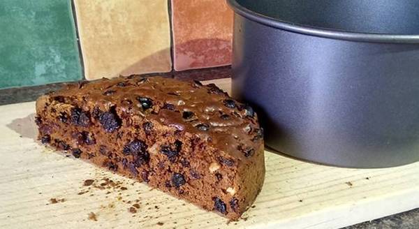 Vegan Christmas cake, this one was a disaster!