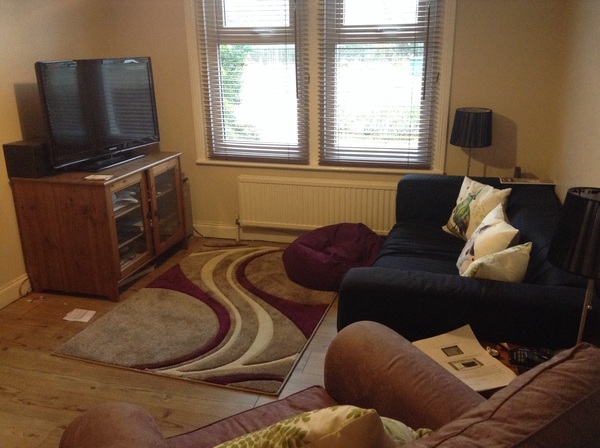 A 'waiting for viewings and offers' support group?
