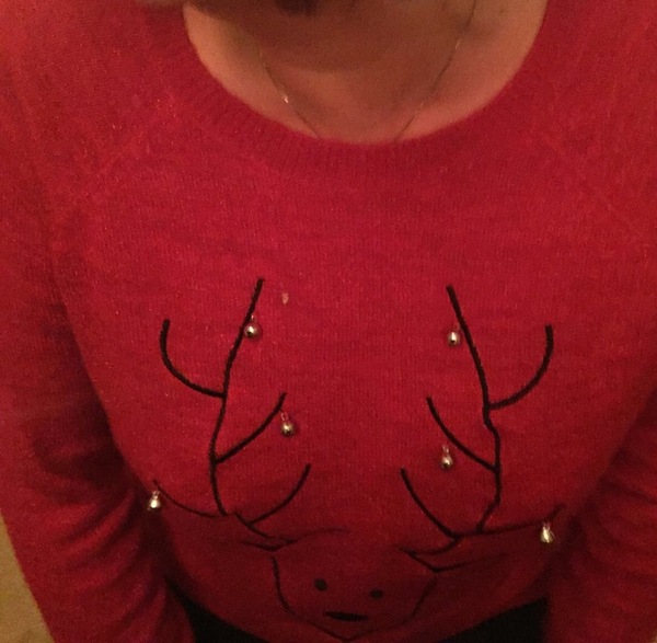 AIBU to complain about my reindeer jumper?