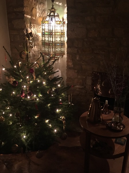 Do you have a themed tree or an 'anything goes' tree?