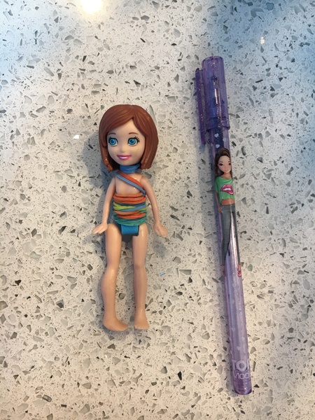 Can anyone identify this doll?