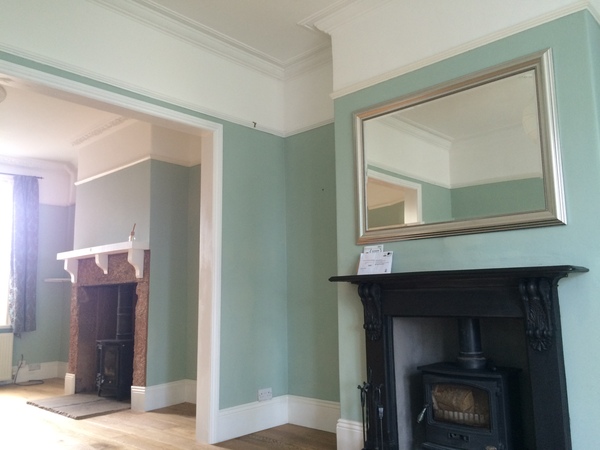 Anyone with green sitting room walls?