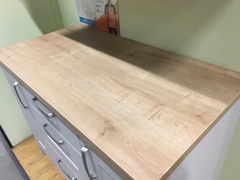Which kitchen handles?