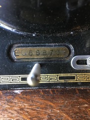 Calling Vintage Sewing Machine fans!