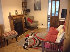 A 'waiting for viewings and offers' support group?