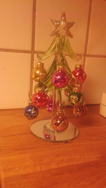 Swagger Inn Thread 141 - May every wench find an hbf under her --duvet-- mistletoe this Christmas