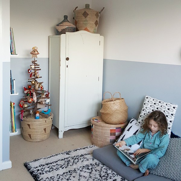 How to make a room look larger and lighter (shared child bedroom)