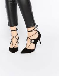 What shoes with pencil dress?