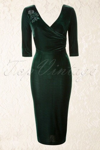 PLEASE link to your Christmas Party Outfit