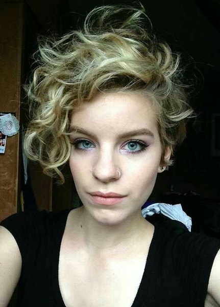 Have booked in for a big haircut/restyle tomorrow.  Come look at photos and advise please.