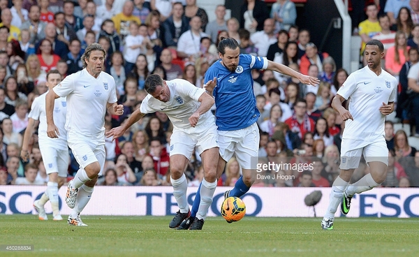 Swagger Inn 140 - Where The Musketeers shout "We've come for your wenches" and The Wenches shout "Okay!"