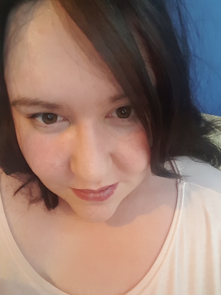 Is anyone brave/confident enough to post a pic of their skin without any make up??