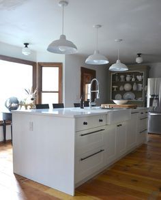 Kitchen splashbacks and plugs - please talk to me!
