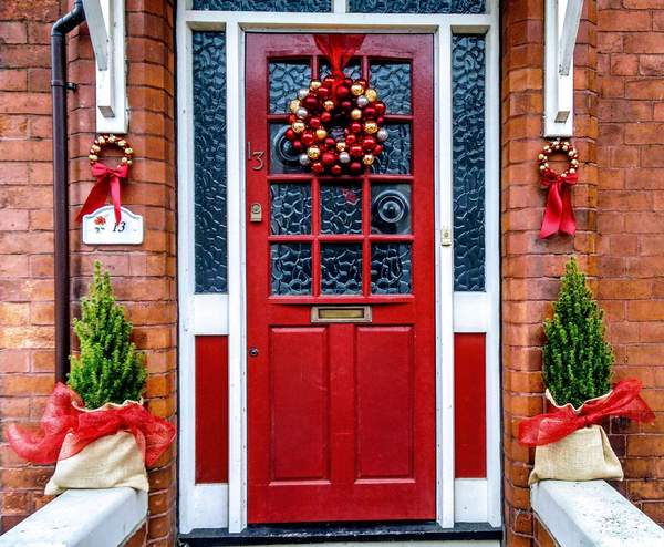 We've seen your trees, your fireplaces, your staircases. What about your front doors?