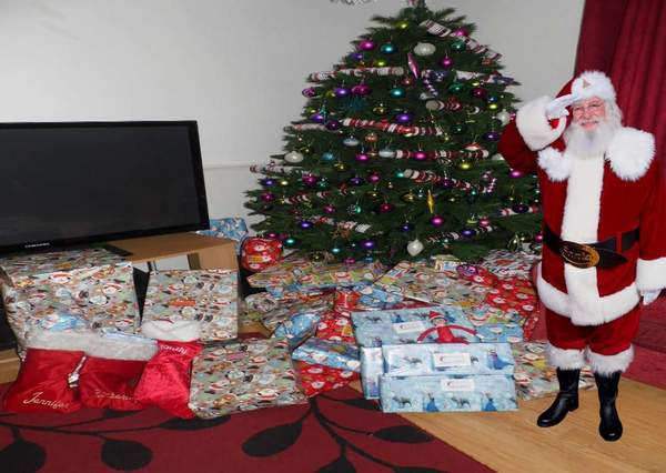 How to fake santa's visit?