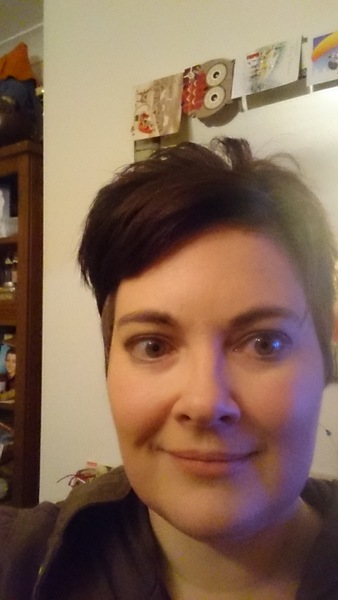 Have booked in for a big haircut/restyle tomorrow.  Come look at photos and advise please.