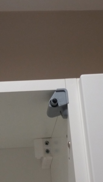 Kitchen cabinets soft close doors